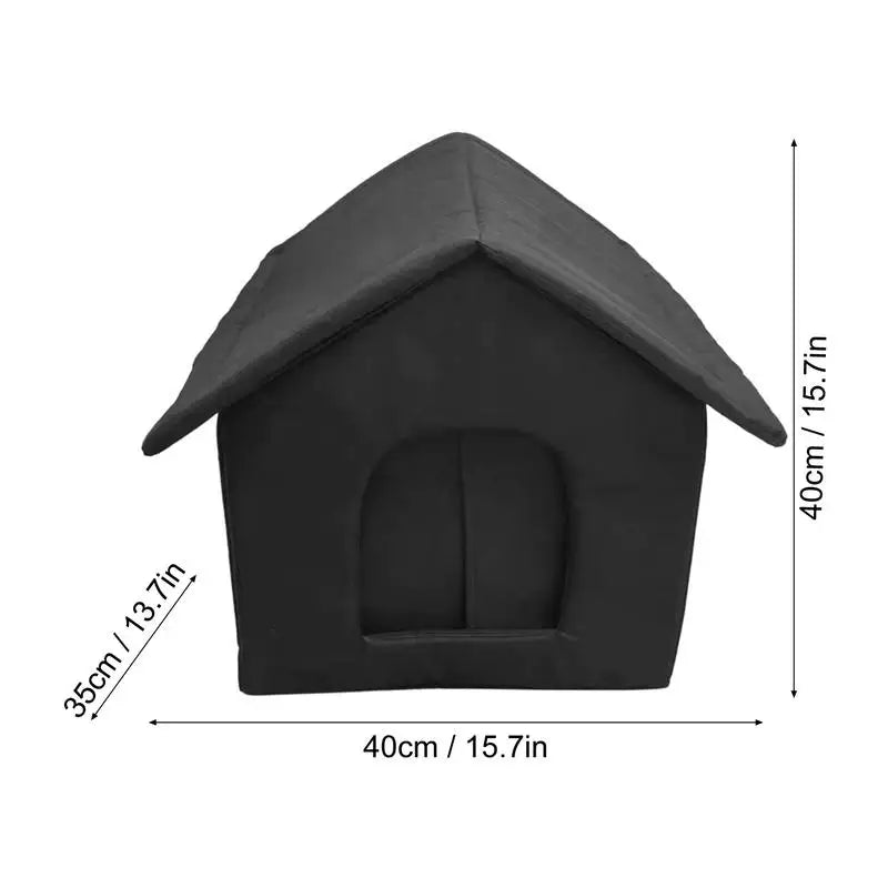 Outdoor shelter for stray cats – discreet, warm and reassuring