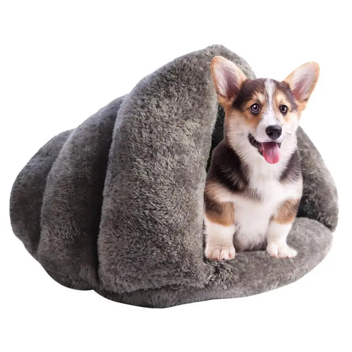 Heated cat house – Its cold-proof cocoon, right next to your love
