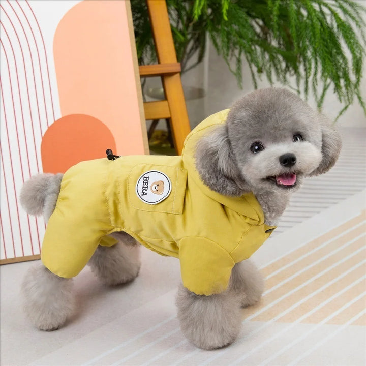 4-legged jacket with hood – For a soft and stylish winter