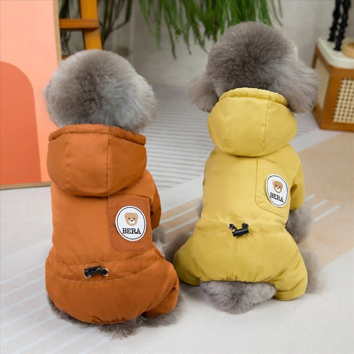 4-legged jacket with hood – For a soft and stylish winter