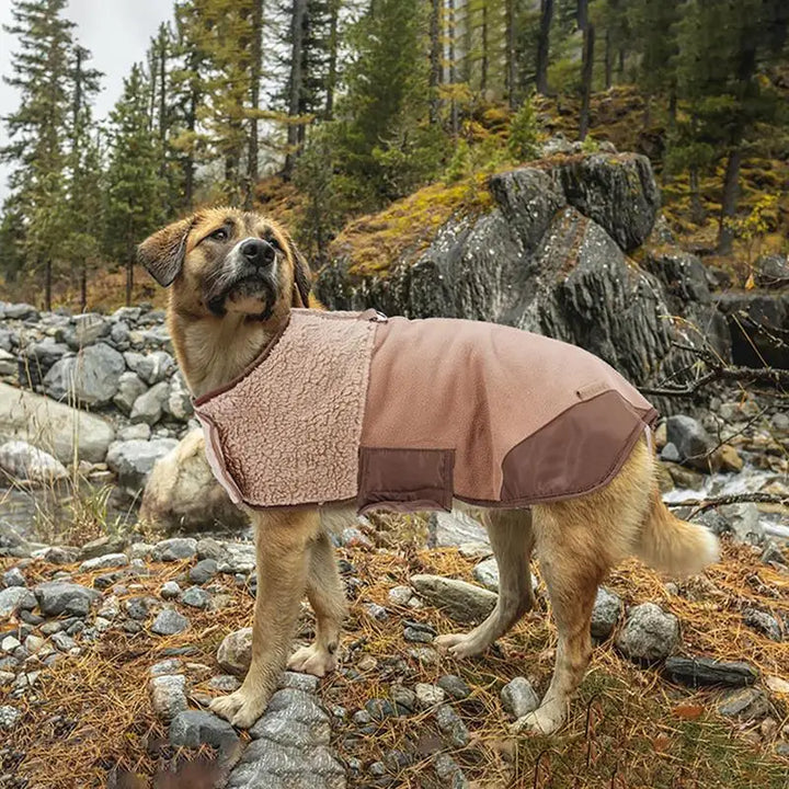 Adjustable winter coat with warm wool lining