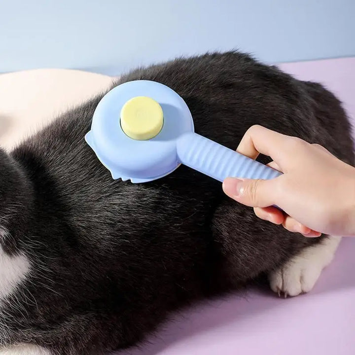 Dog and cat grooming brush: softness, complicity, less hair